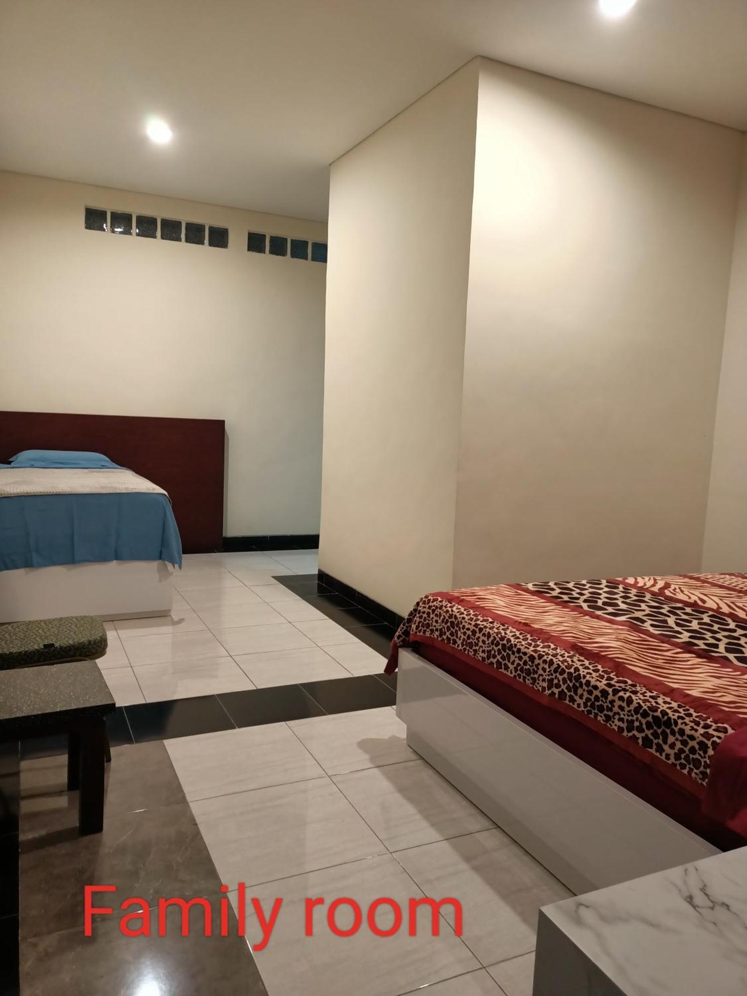 Chacha Homestay & Dormitory Ruteng Exterior foto