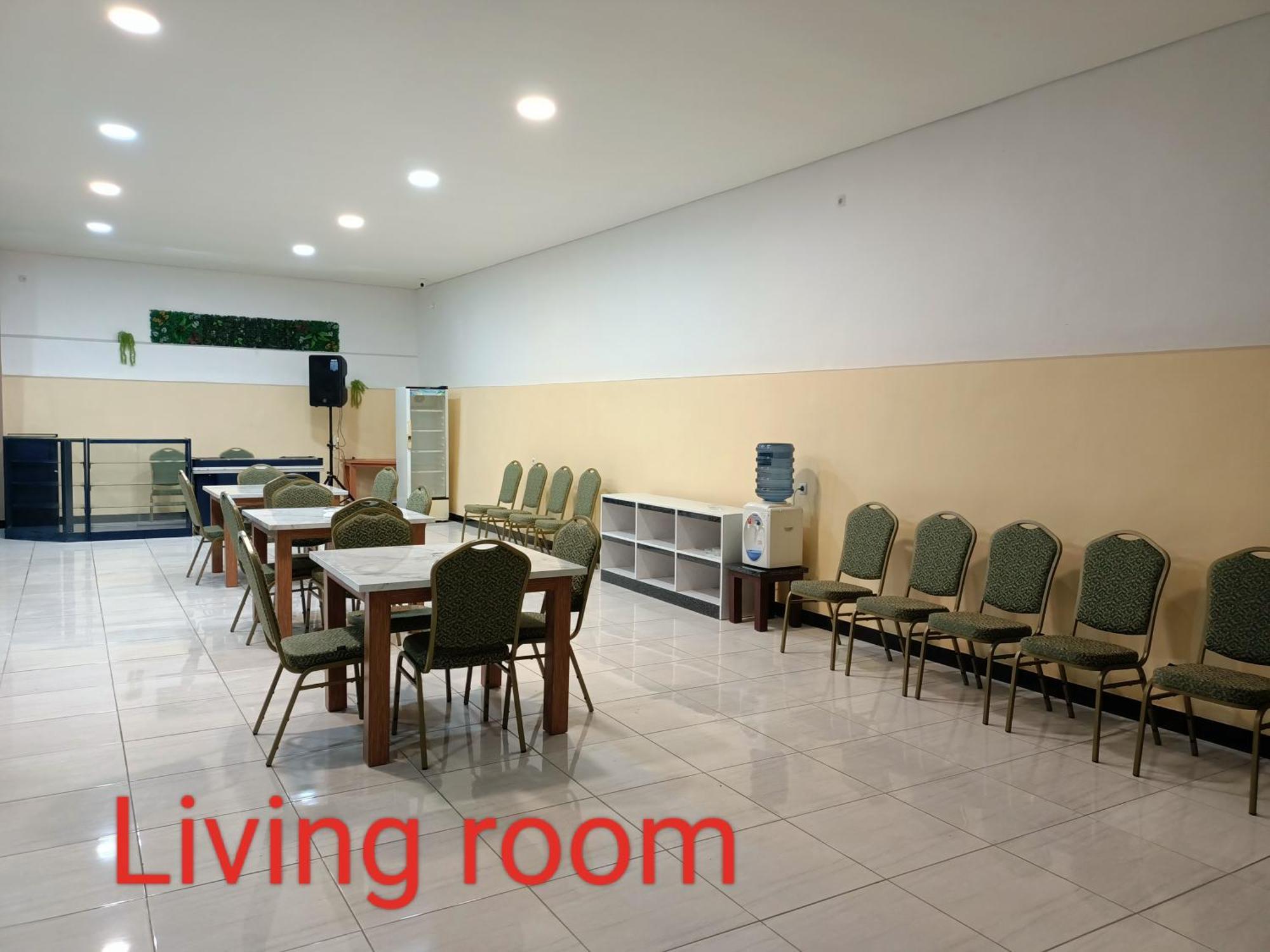Chacha Homestay & Dormitory Ruteng Exterior foto